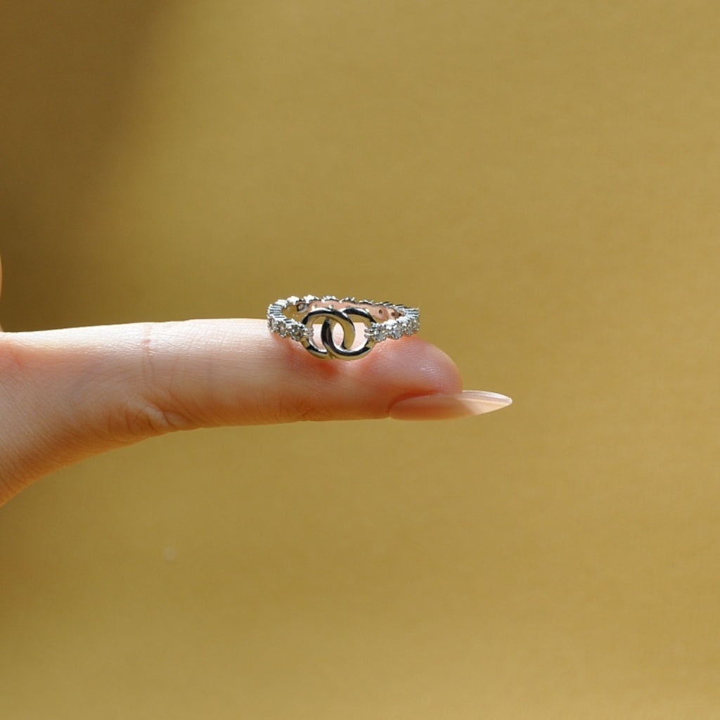 Best Bi♥︎ches In Heart And Soul Matching Pavé Interlocking Rings