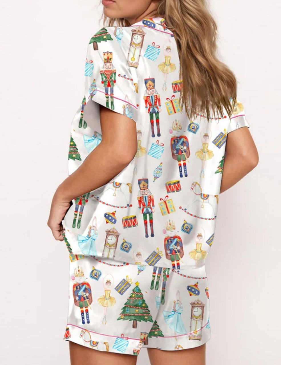 Nutcracker Pattern Pajama Set	