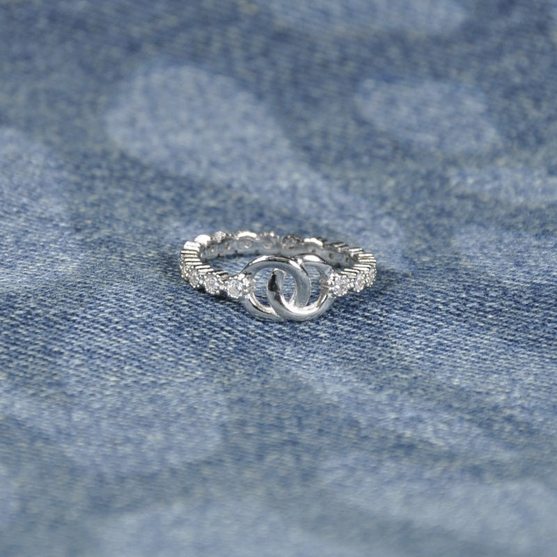 Best Bi♥︎ches In Heart And Soul Matching Pavé Interlocking Rings